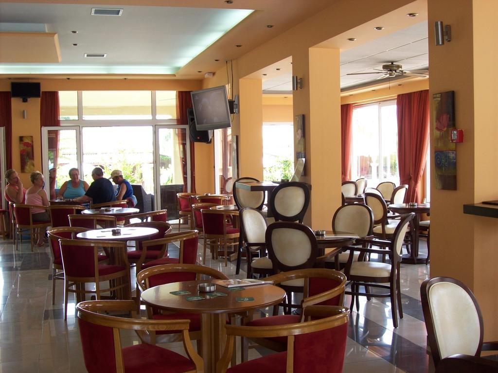 Thomas Bay Hotel Άγιος Στέφανος Εξωτερικό φωτογραφία